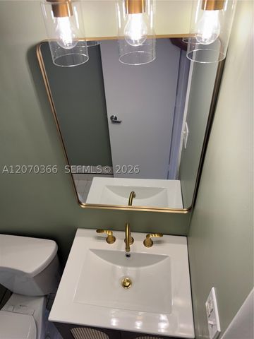 1460 Ocean Dr 208, Miami Beach, FL 33139