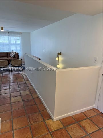 1460 Ocean Dr 208, Miami Beach, FL 33139
