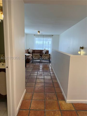 1460 Ocean Dr 208, Miami Beach, FL 33139