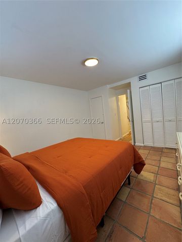 1460 Ocean Dr 208, Miami Beach, FL 33139