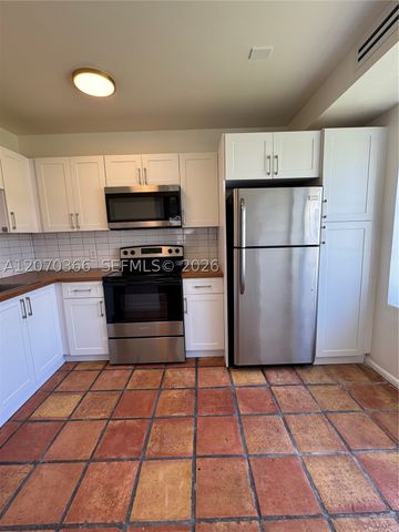 1460 Ocean Dr 208, Miami Beach, FL 33139