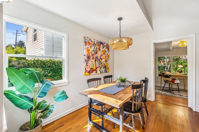 4624 Steele St, Oakland, CA 94619