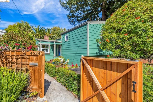 4624 Steele St, Oakland, CA 94619