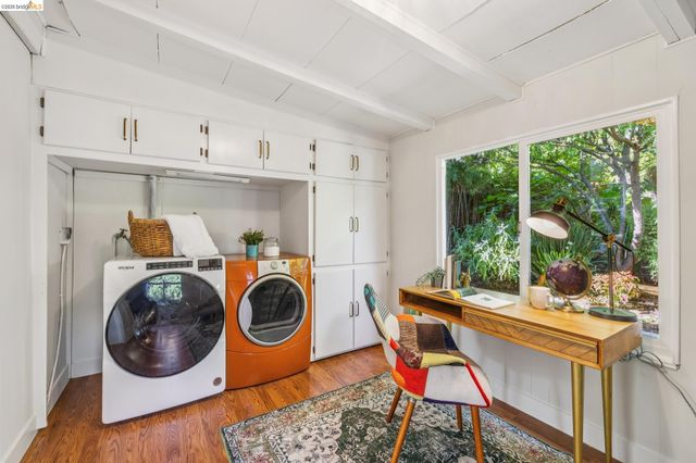 4624 Steele St, Oakland, CA 94619