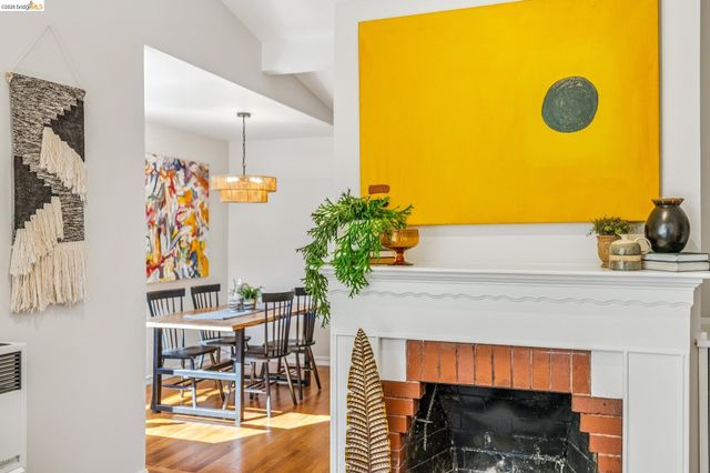 4624 Steele St, Oakland, CA 94619