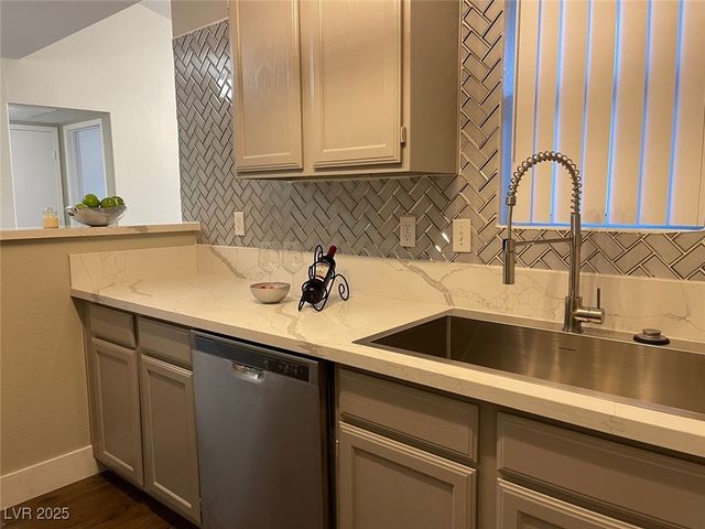 6650 West Warm Springs Road 2158, Las Vegas, NV 89118