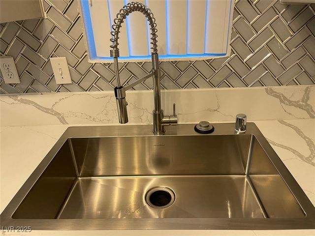 6650 West Warm Springs Road 2158, Las Vegas, NV 89118