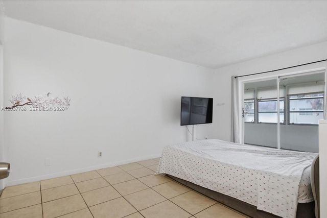3071 NW 47th Terrace 227, Lauderdale Lakes, FL 33313