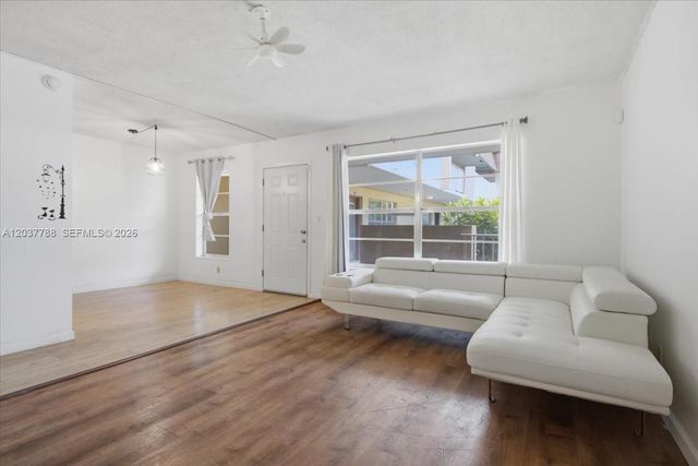 3071 NW 47th Terrace 227, Lauderdale Lakes, FL 33313