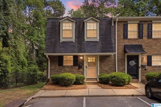 831 VESTAVIA VILLA COURT # 831, Vestavia Hills, AL 35226
