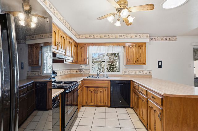 12209 S Phoenix Avenue NE, Albuquerque, NM 87112