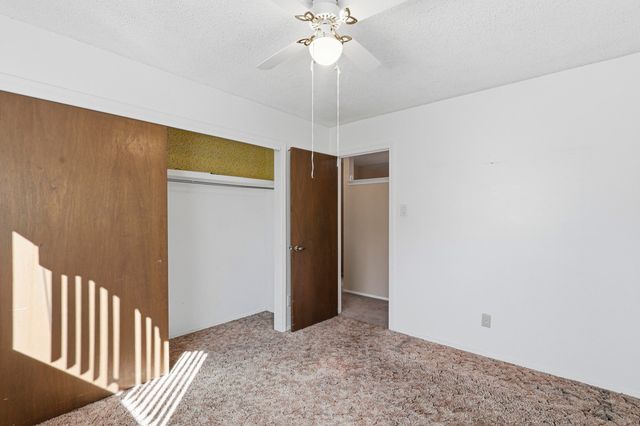 12209 S Phoenix Avenue NE, Albuquerque, NM 87112