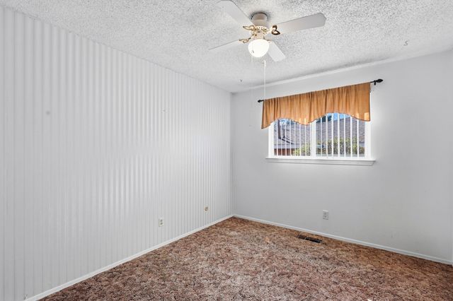 12209 S Phoenix Avenue NE, Albuquerque, NM 87112