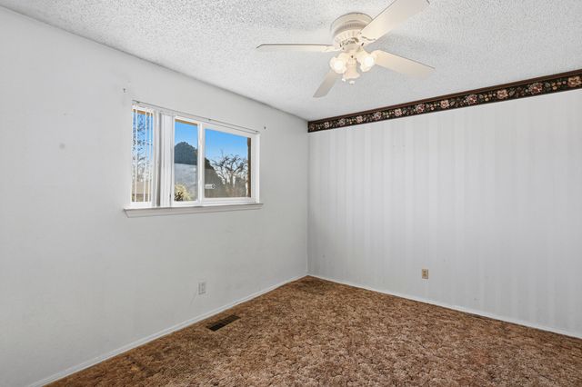 12209 S Phoenix Avenue NE, Albuquerque, NM 87112