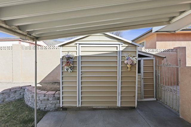 12209 S Phoenix Avenue NE, Albuquerque, NM 87112