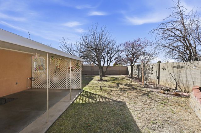12209 S Phoenix Avenue NE, Albuquerque, NM 87112