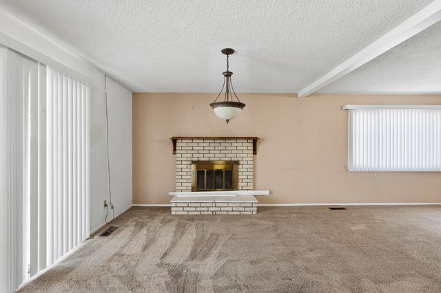 12209 S Phoenix Avenue NE, Albuquerque, NM 87112