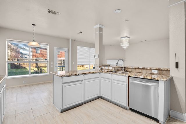 211 Nutmeg Lane, Euless, TX 76039