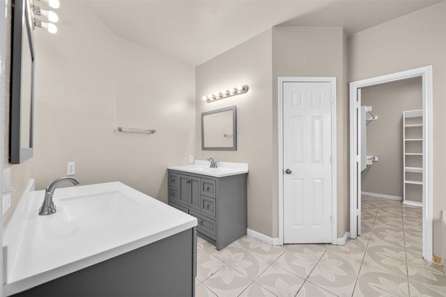 211 Nutmeg Lane, Euless, TX 76039