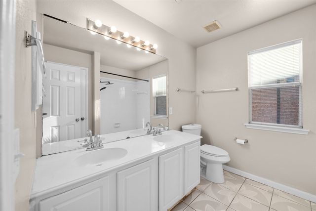 211 Nutmeg Lane, Euless, TX 76039