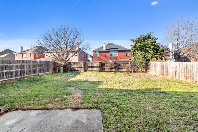 211 Nutmeg Lane, Euless, TX 76039