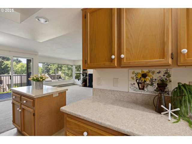 5801 Ne VOYAGE Ave 21, Lincoln City, OR 97367