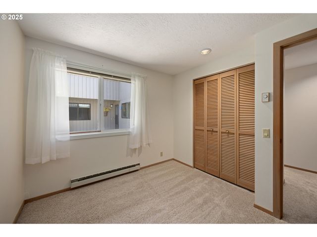 5801 Ne VOYAGE Ave 21, Lincoln City, OR 97367