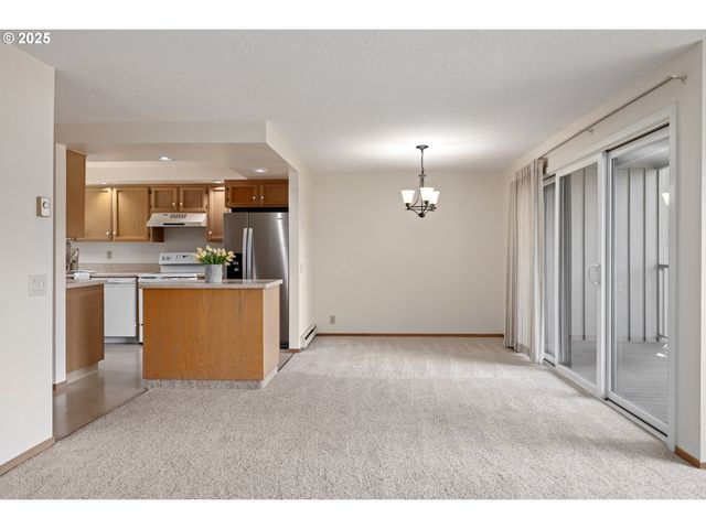 5801 Ne VOYAGE Ave 21, Lincoln City, OR 97367