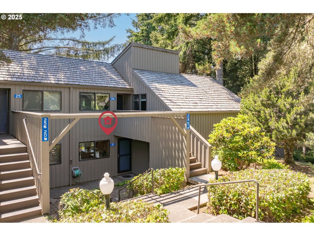 5801 Ne VOYAGE Ave 21, Lincoln City, OR 97367