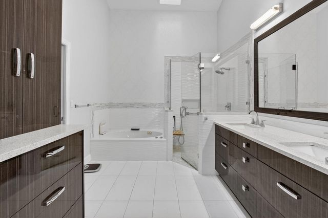 8223 Horseshoe Bay Road, Boynton Beach, FL 33472