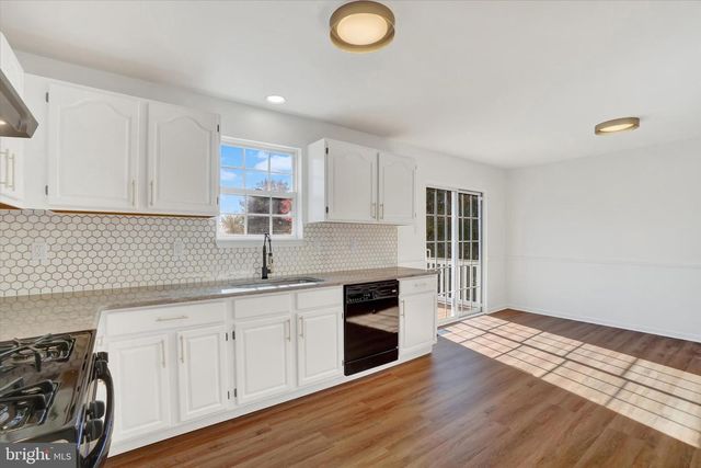 120 CHARLES AVE, Stewartstown, PA 17363