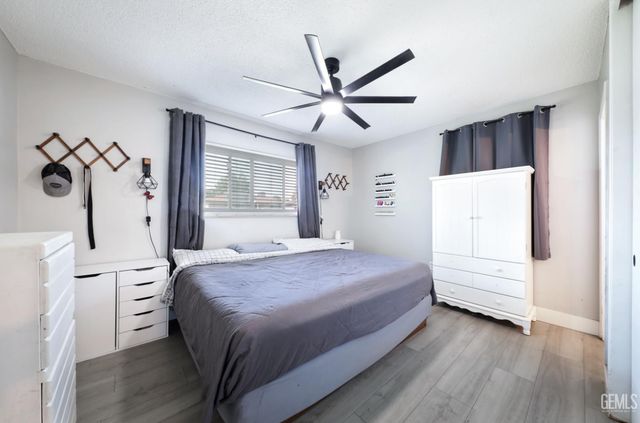 901 Monna Avenue, Bakersfield, CA 93308