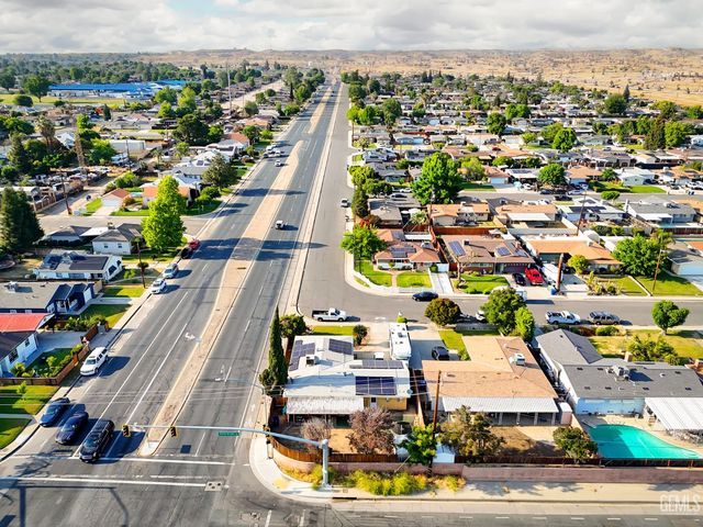 901 Monna Avenue, Bakersfield, CA 93308