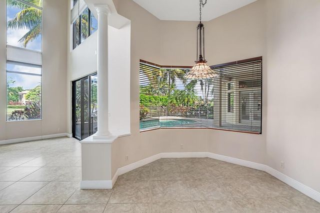 10513 Versailles Boulevard, Wellington, FL 33449