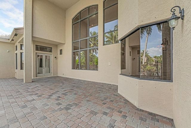 10513 Versailles Boulevard, Wellington, FL 33449