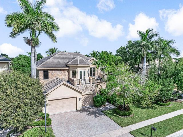 10513 Versailles Boulevard, Wellington, FL 33449