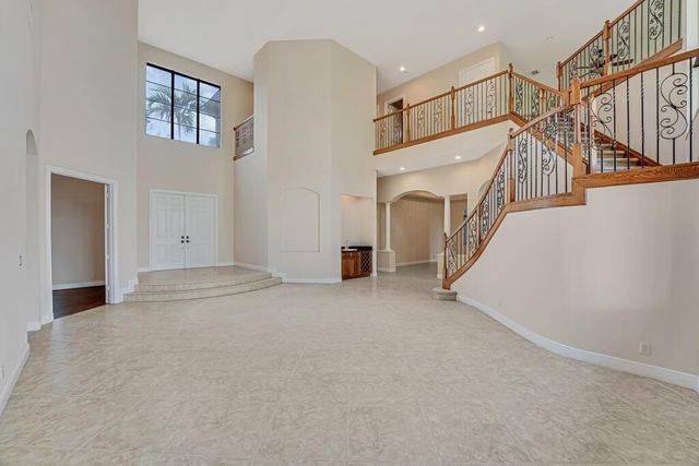 10513 Versailles Boulevard, Wellington, FL 33449
