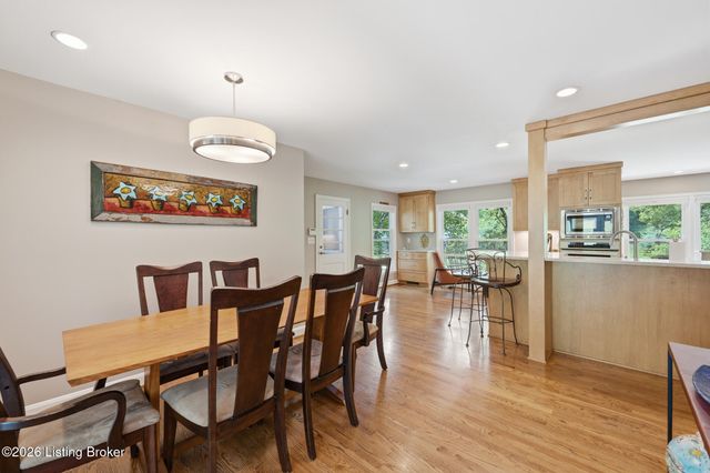 162 Arrowhead Rd, Louisville, KY 40207