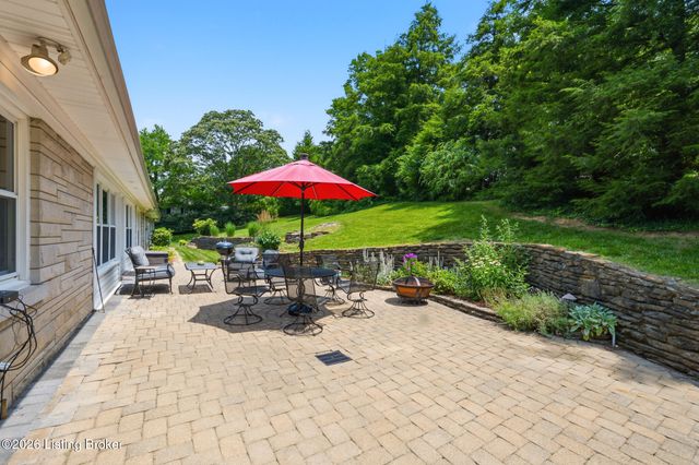 162 Arrowhead Rd, Louisville, KY 40207