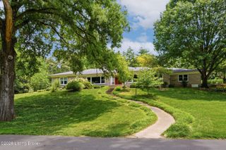 162 Arrowhead Rd, Louisville, KY 40207