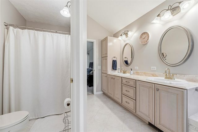 27514 Rolling Pines Court, Lawton, MI 49065
