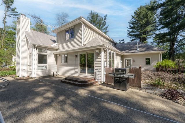 27514 Rolling Pines Court, Lawton, MI 49065