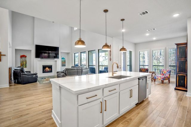 208 Twinflower Trail Court, Conroe, TX 77318