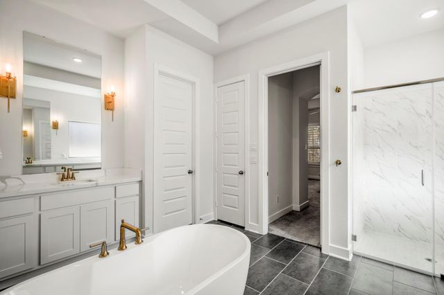 208 Twinflower Trail Court, Conroe, TX 77318