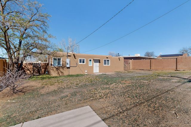 1212 Morris Street NE, Albuquerque, NM 87112