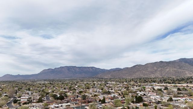 1212 Morris Street NE, Albuquerque, NM 87112