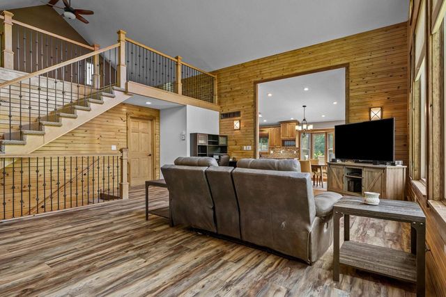 N18458 County Road T, Galesville, WI 54630