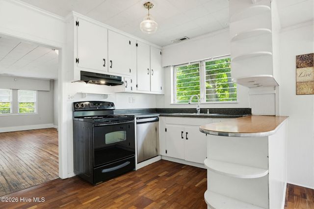 1601 S 41st Street, Wilmington, NC 28403