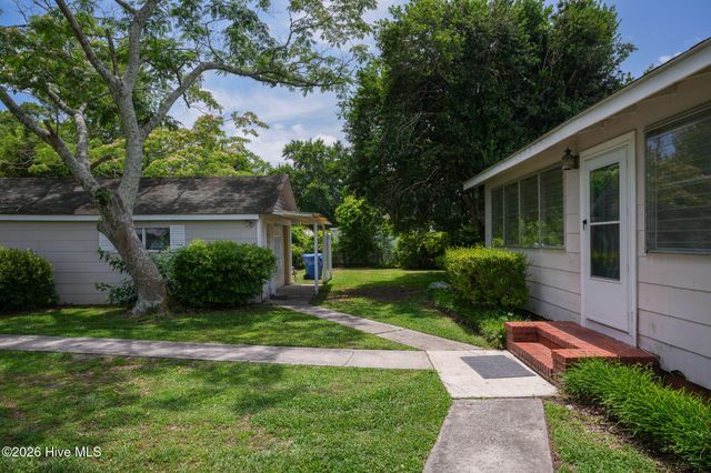 1601 S 41st Street, Wilmington, NC 28403
