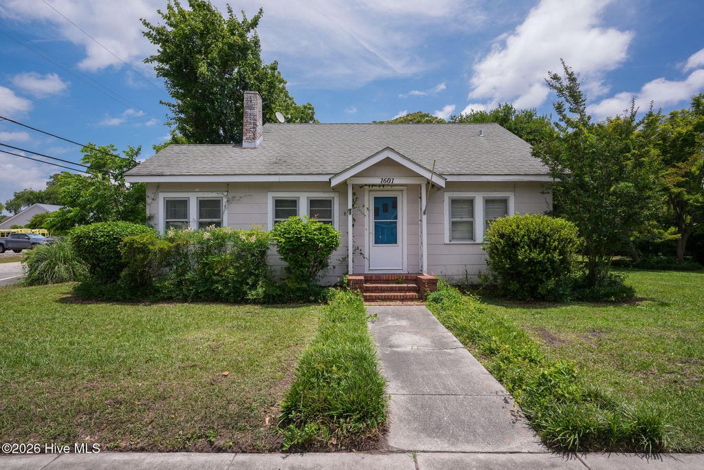 1601 S 41st Street, Wilmington, NC 28403